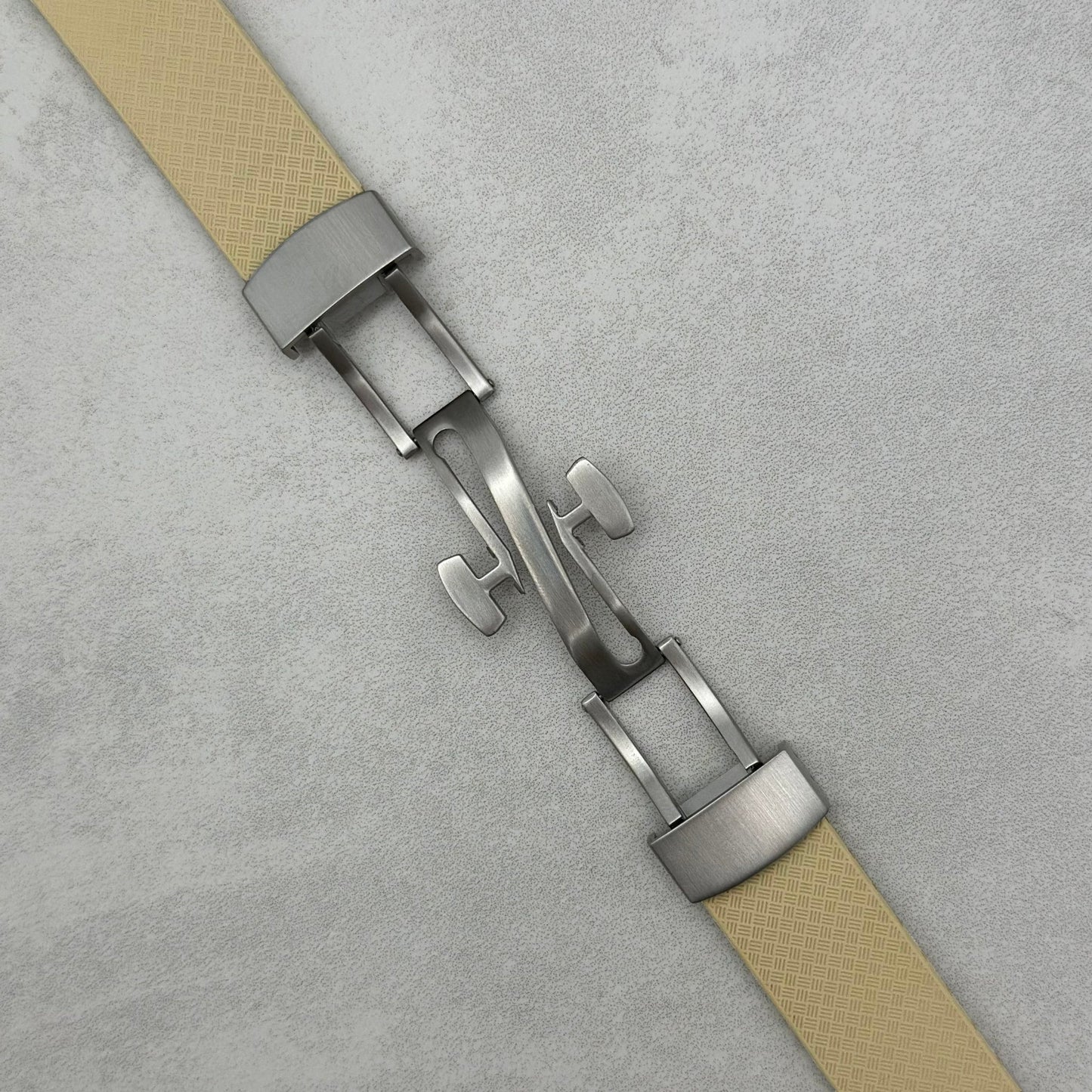 The Lisbon: Khaki Tan FKM Rubber CTS Apple Watch Strap