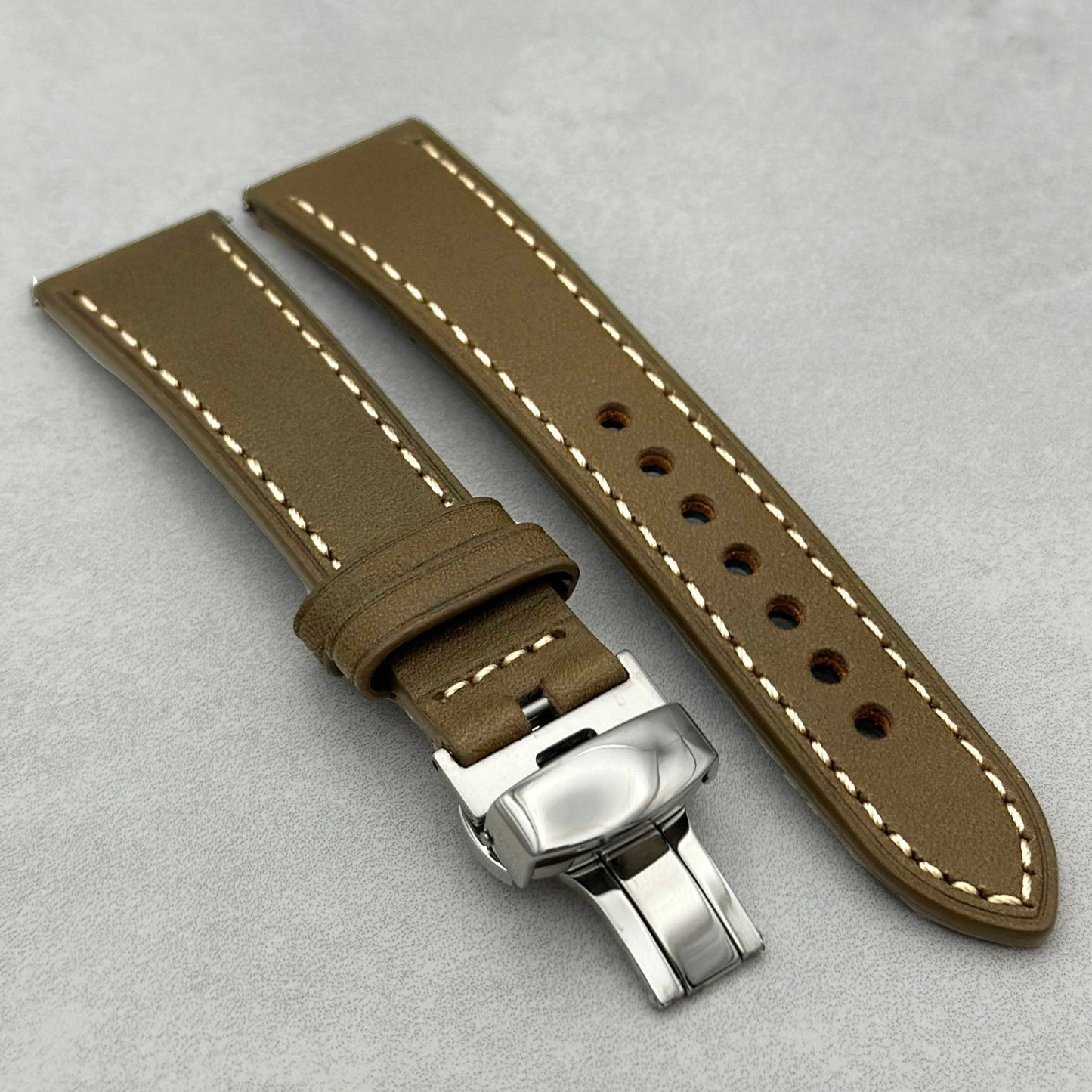 The Venice: Army Green Italian Vegetable Tanned Leather Apple Watch Strap