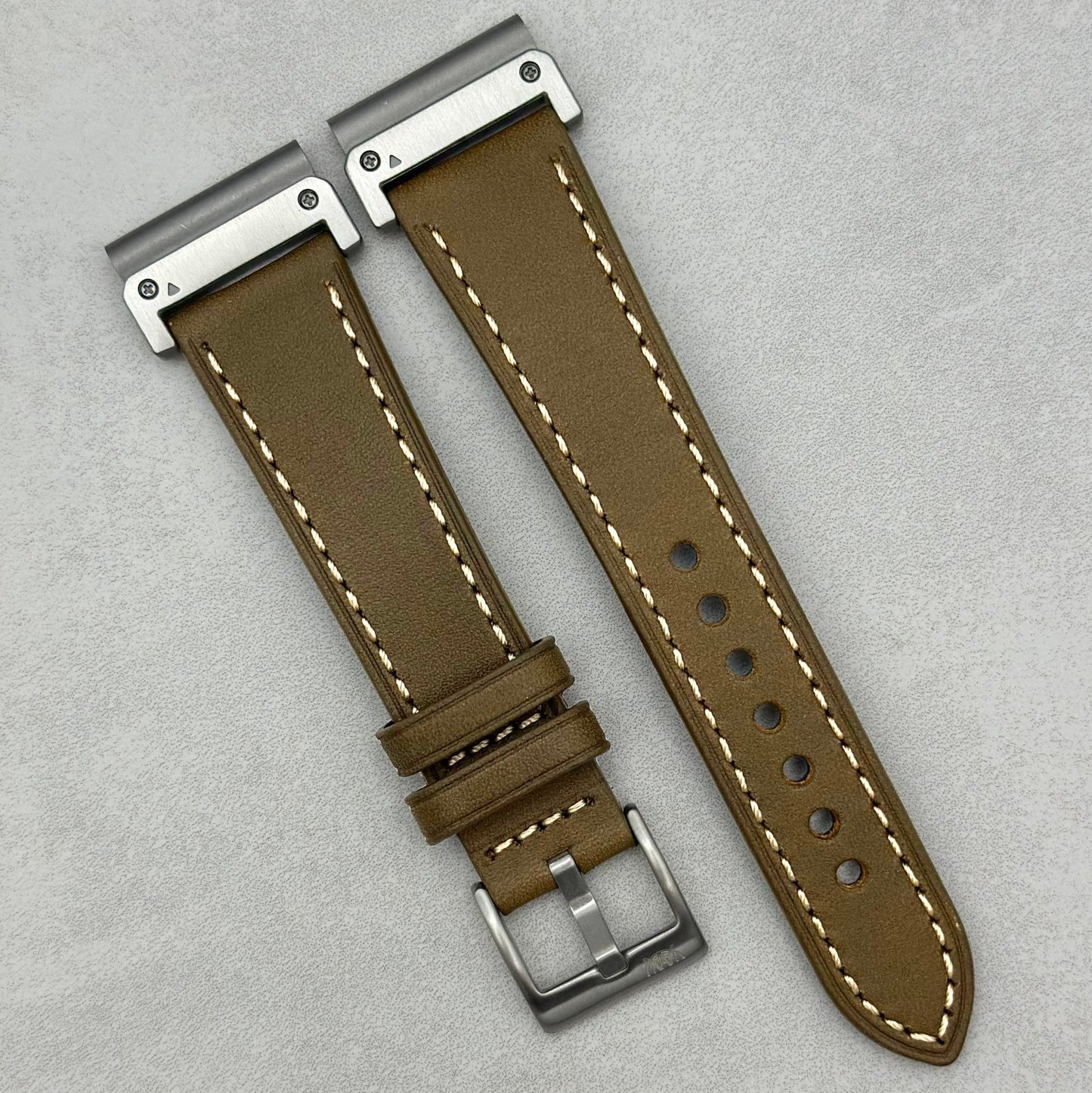 The Venice: Army Green Italian Vegetable Tanned Leather Garmin QuickFit Watch Strap