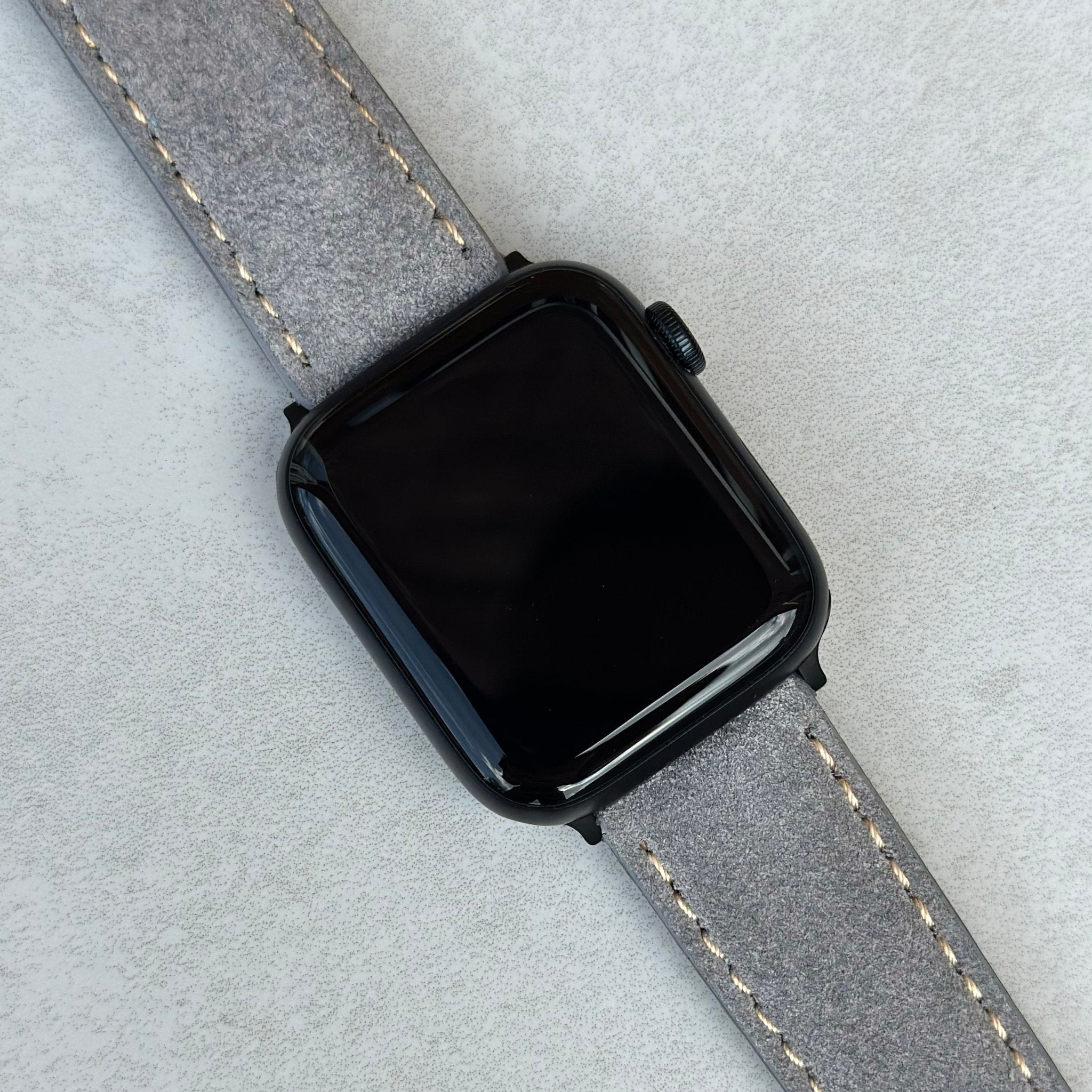 Silver apple watch hot sale with grey band